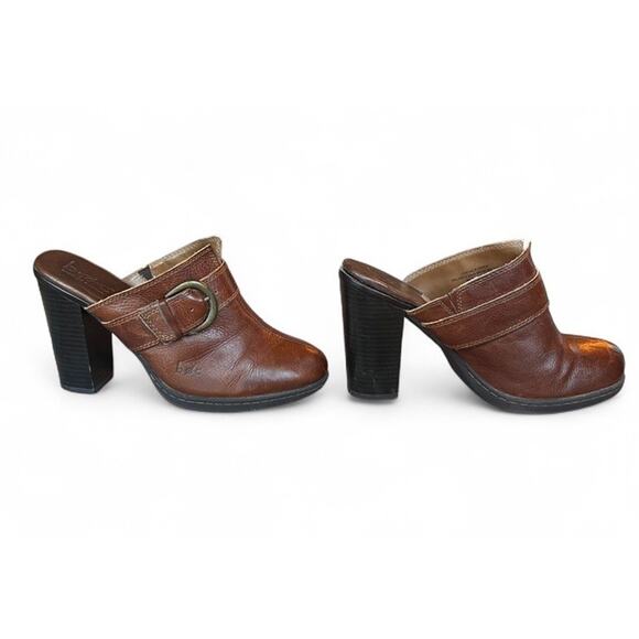 B.O.C. Women’s Brown Leather Heeled Clogs Mules Slip On Brass Buckle Size 7 - Picture 3 of 8